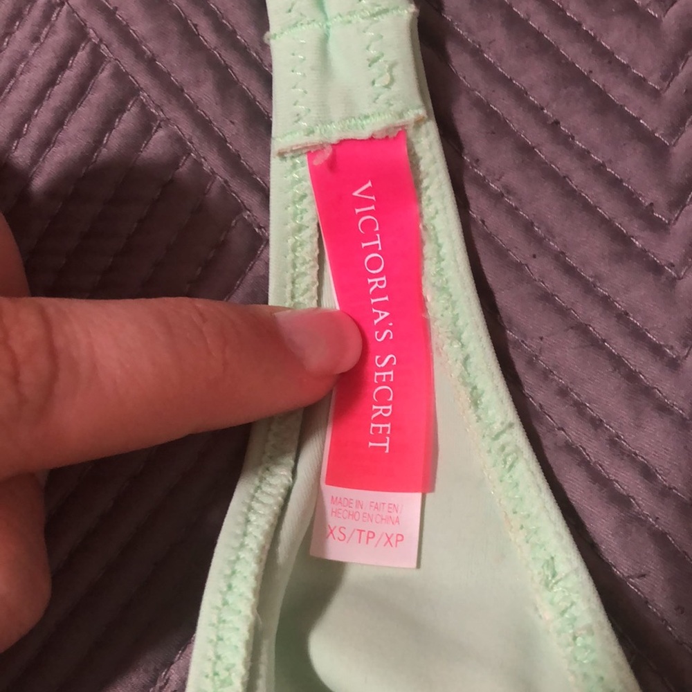 VS SWIM TOP - Picture 2 of 5